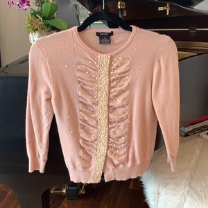 Perfect condition sweater